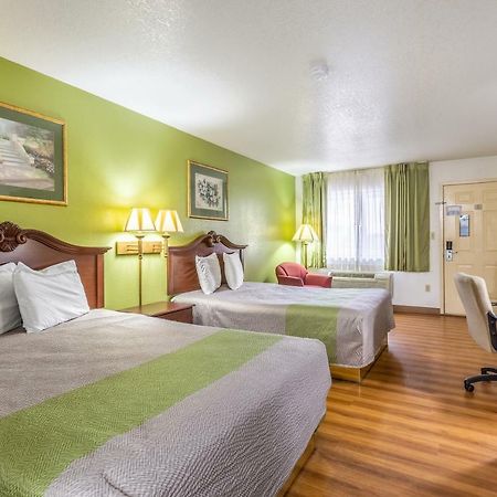 Rodeway Inn Santa Rosa Εξωτερικό φωτογραφία
