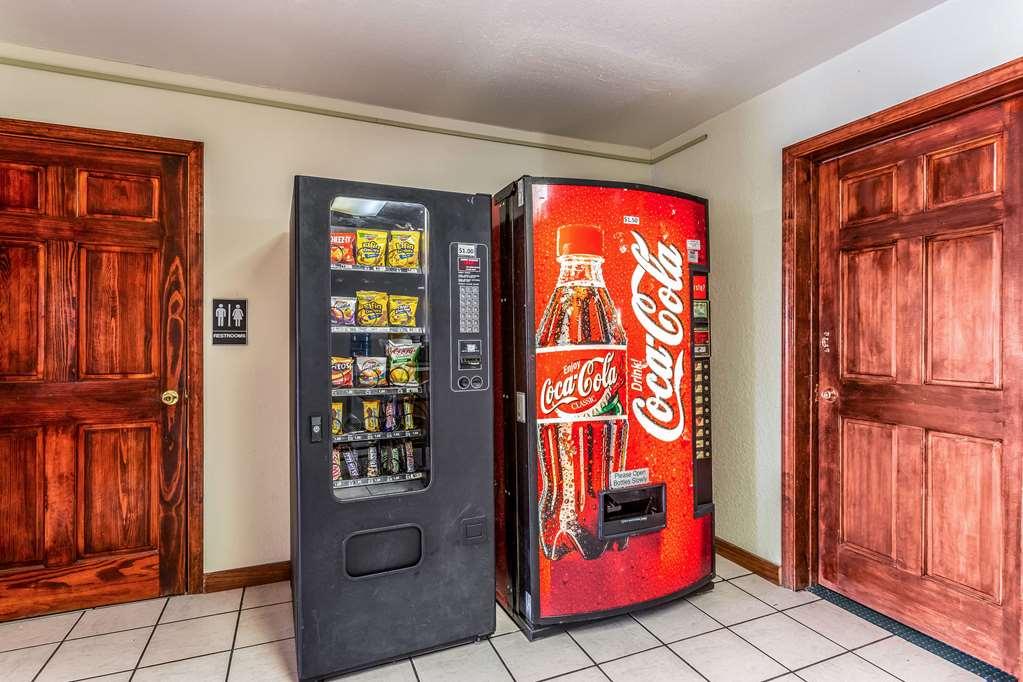 Rodeway Inn Santa Rosa Ανέσεις φωτογραφία