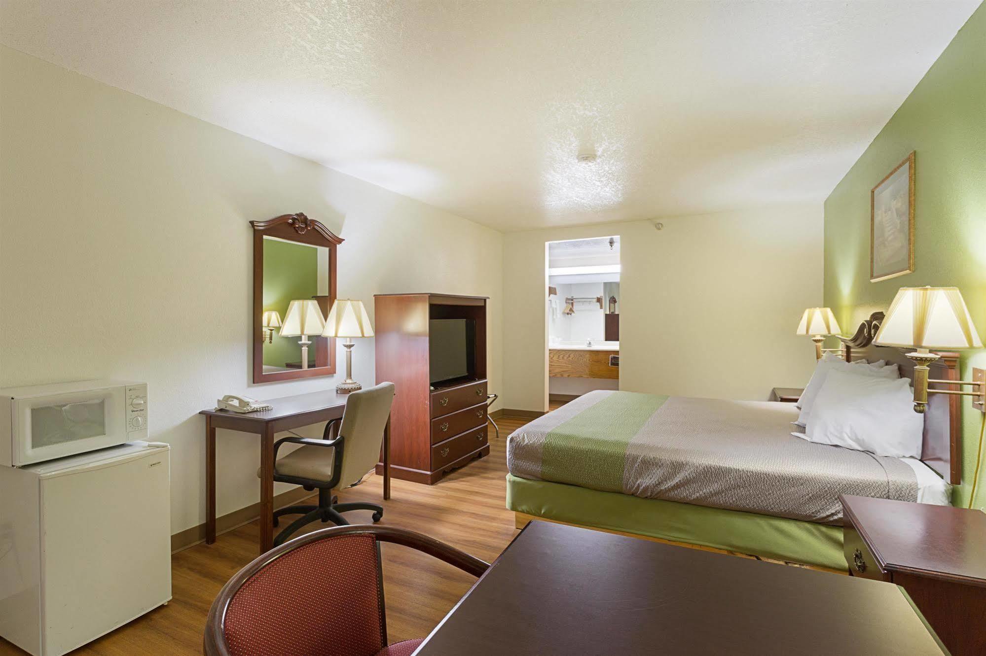 Rodeway Inn Santa Rosa Εξωτερικό φωτογραφία